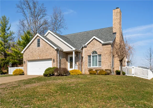 Homes for sale in South Fayette, PA | 8116 Palomino Dr, South Fayette, PA 15017 | MLS# 1757262