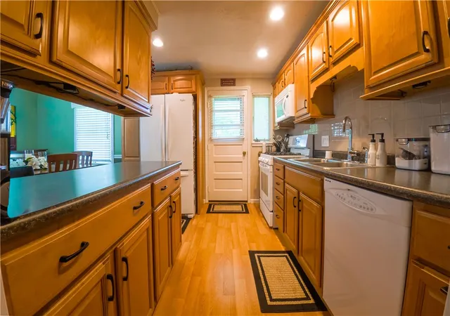 4th image of 108 Oberlin Dr, Center Twp, PA 16001 | MLS# 1754315