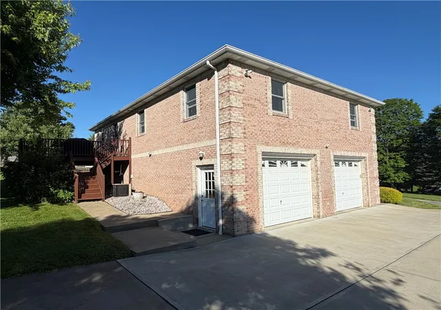 3rd image of 902 Central Dr, New Eagle, PA 15067 | MLS# 1757400