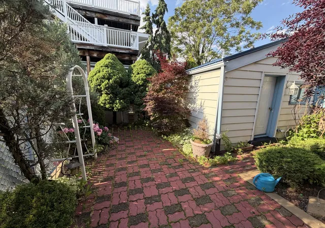 Homes for sale in South Side, PA | 1305 Bingham St, South Side, PA 15203 | MLS# 1757413