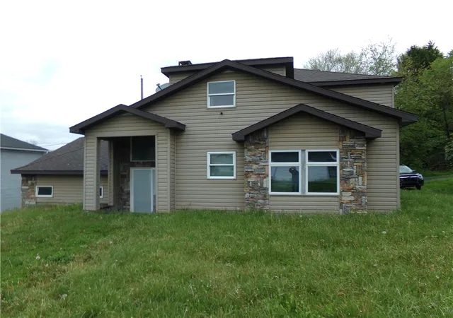 Homes for sale in Jenner Twp, PA | 125 Church Street, Jenner Twp, PA 15546 | MLS# 1757421