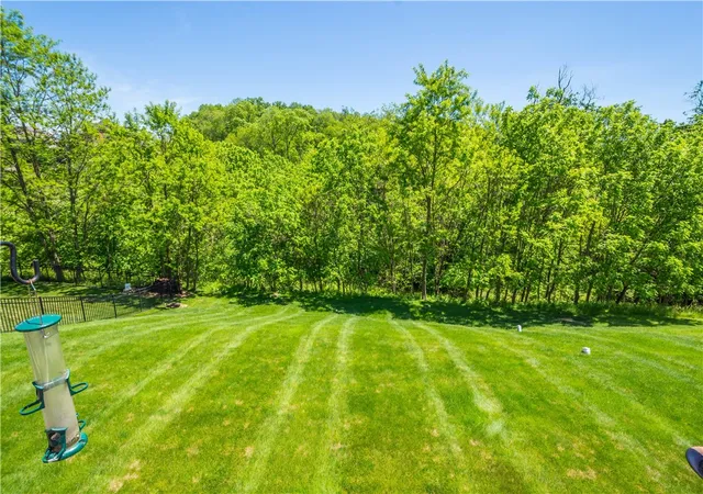 48th image of 320 Hedgerow Dr, Peters Twp, PA 15367 | MLS# 1757362