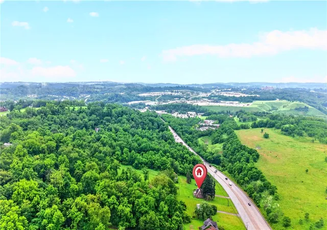 Photo 3 of Single family home for sale at 900 Washington Rd, South Strabane, PA 15301 | MLS# 1755822 | Listing updated on 2026-10-11