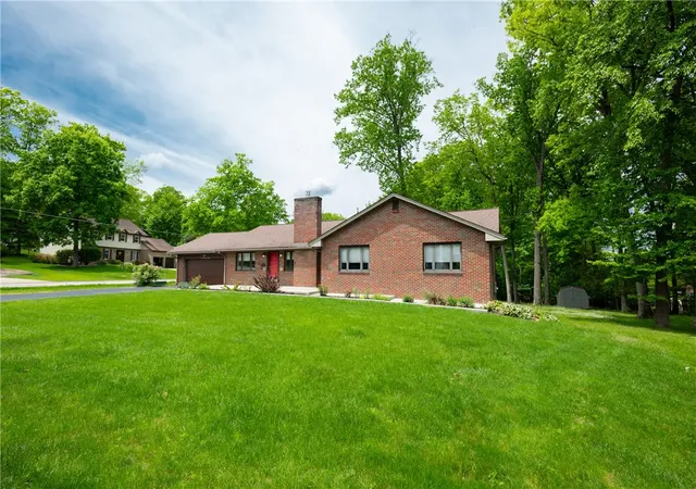 Photo 4 of Single family home for sale at 112 White Oak Dr, Twp Of But Se, PA 16001 | MLS# 1757356 | Listing updated on 2026-07-27
