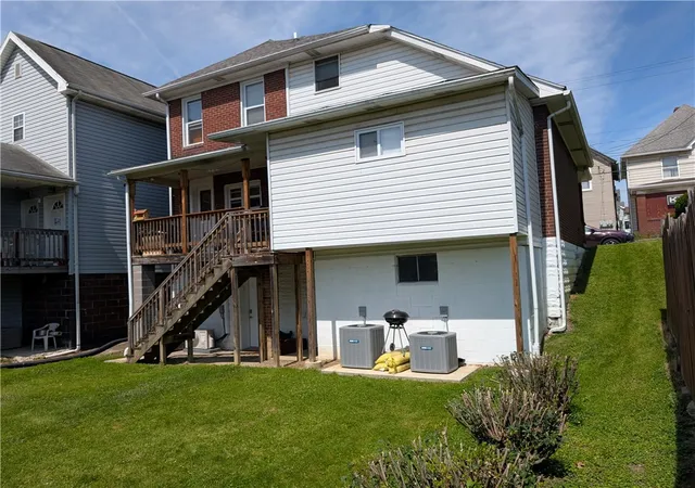 9th image of 32 S 3rd St, Youngwood, PA 15697 | MLS# 1757554