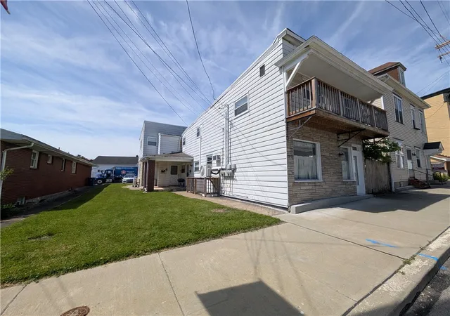 3rd image of 207 Depot St, Youngwood, PA 15697 | MLS# 1757575