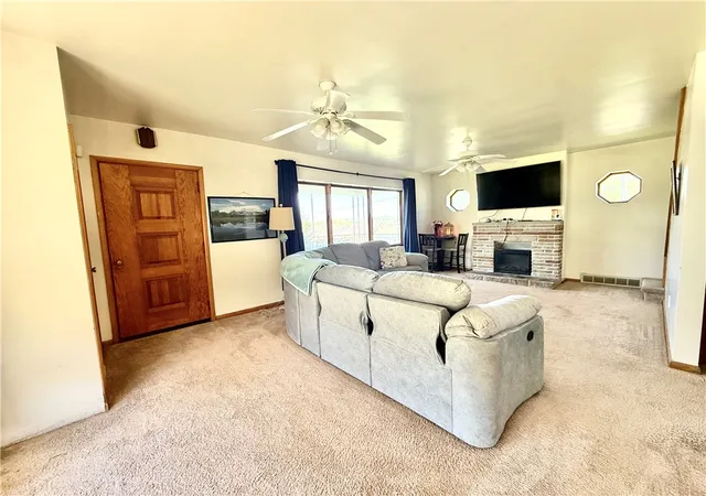 Homes for sale in New Castle, PA | 320 N Cascade St, New Castle, PA 16101 | MLS# 1757467