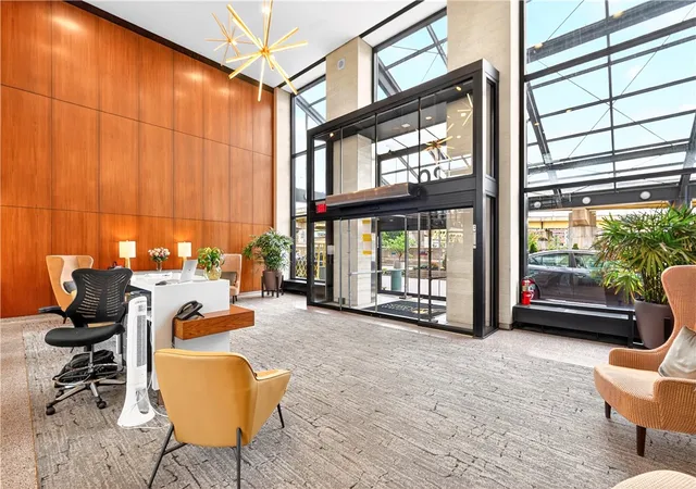 1st image of 320 Fort Duquesne Blvd #12L, Downtown Pgh, PA 15222 | MLS# 1757393