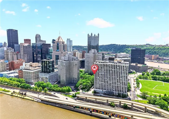 2nd image of Gateway Towers, Downtown Pgh, PA 15222