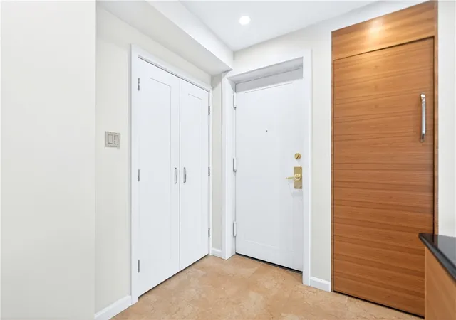Homes for sale in Downtown Pgh, PA | 320 Fort Duquesne Blvd #12L, Downtown Pgh, PA 15222 | MLS# 1757393
