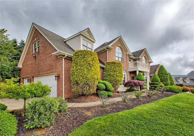 Homes for sale in Irwin, PA | 33 Hawthorne Ln, Irwin, PA 15642 | MLS# 1757433