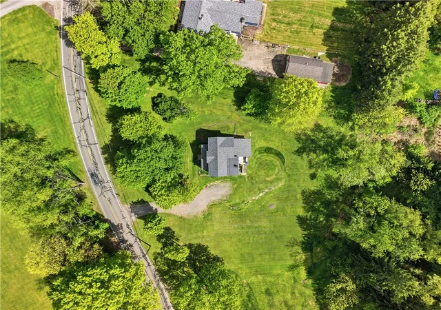 37th image of 2416 Magee Road Ext, Franklin Park, PA 15143 | MLS# 1757470
