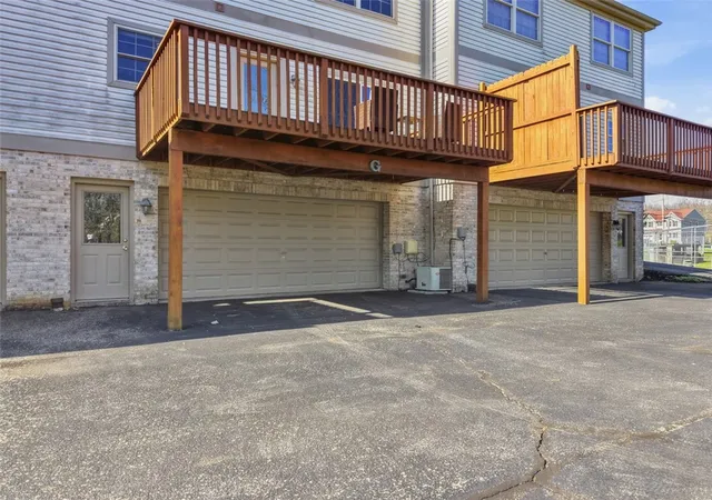 Homes for sale in Franklin Park, PA | 2426 Rochester Rd #G, Franklin Park, PA 15143 | MLS# 1757590
