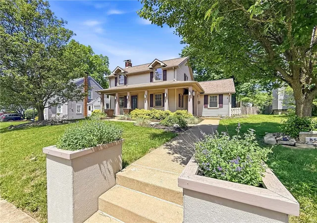 3rd image of 850 Mayfield Rd, Sharpsville, PA 16150 | MLS# 1757625