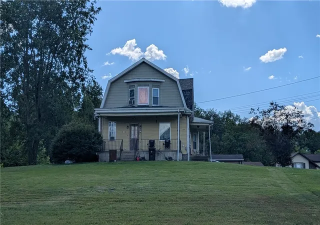 Homes for sale in North Union Twp, PA | 1241 Pittsburgh Road, North Union Twp, PA 15401 | MLS# 1757702