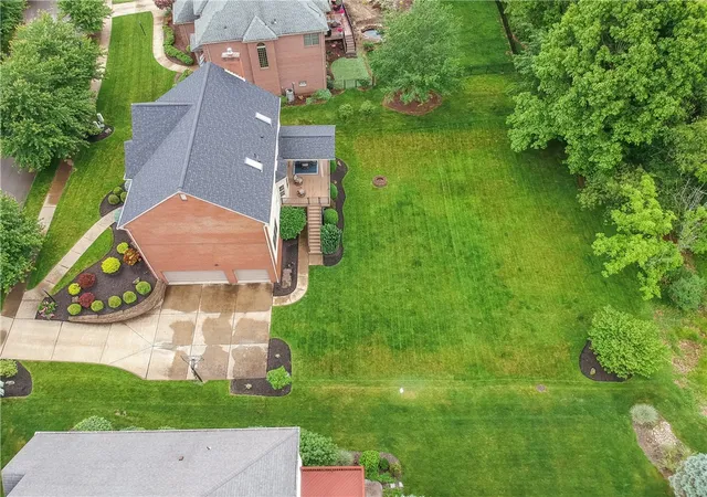5th image of 358 Steeplechase Dr, Cranberry Township, PA 16066 | MLS# 1757000