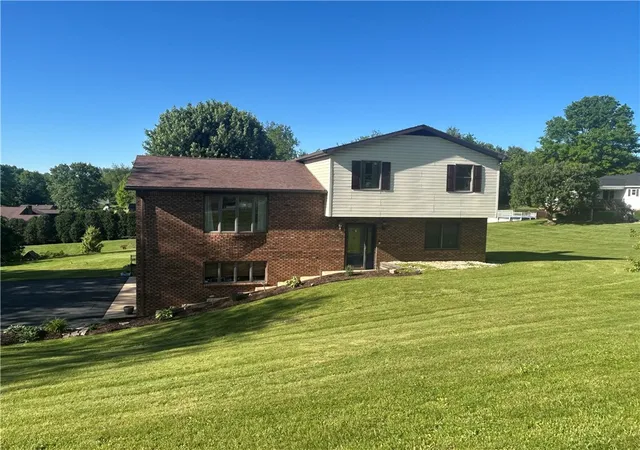 Homes for sale in Bullskin Twp, PA | 111 Longanecker Rd, Bullskin Twp, PA 15425 | MLS# 1757742