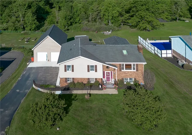 Homes for sale in White Twp, PA | 972 Barclay Rd, White Twp, PA 15701 | MLS# 1757446
