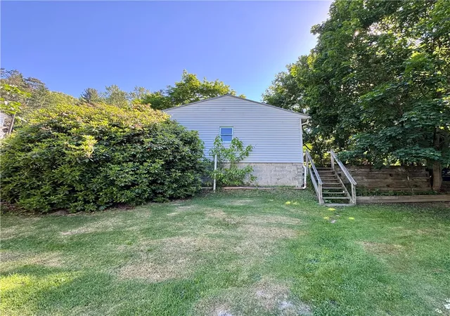 Photo 3 of Sale Pending at 85 Glenview Ave, Oil City, PA 16301 | MLS# 1757771 | Listing updated on 2026-08-03
