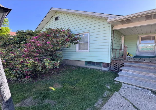 Photo 3 of Sale Pending at 85 Glenview Ave, Oil City, PA 16301 | MLS# 1757771 | Listing updated on 2026-08-03
