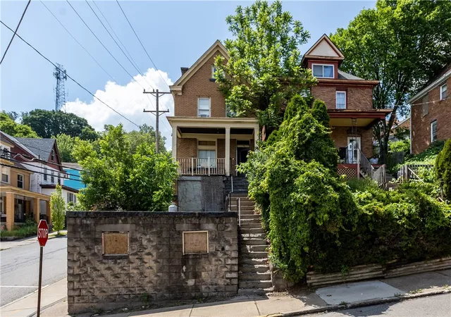 2nd image of 1 Elm Ln, Etna, PA 15223 | MLS# 1757808