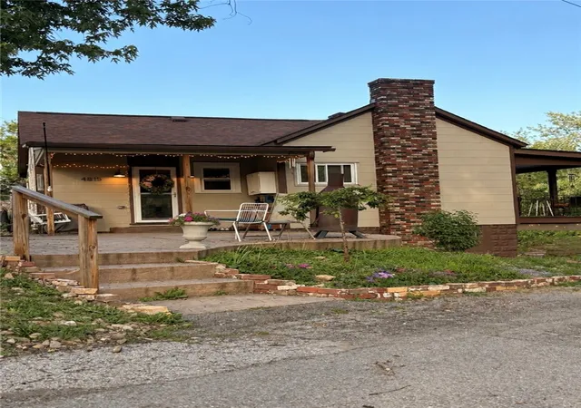 3rd image of 4815 Main St, Mc Donald, PA 15057 | MLS# 1757728