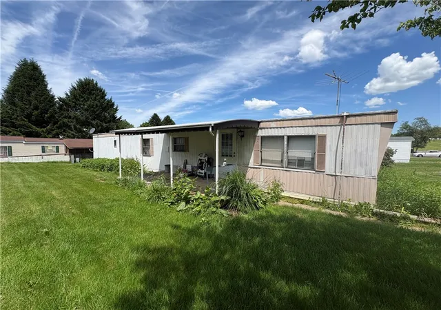 Homes for sale in Center Twp, PA | 210 Jill Dr #60, Center Twp, PA 16001 | MLS# 1757754