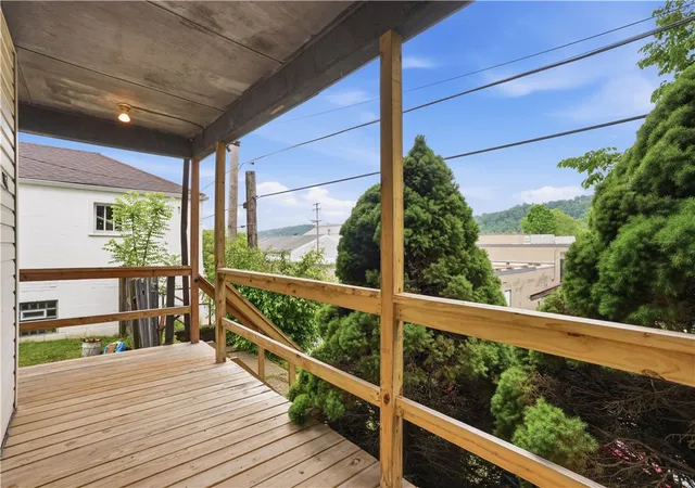 Homes for sale in New Brighton, PA | 1457 7Th Avenue, New Brighton, PA 15066 | MLS# 1757836