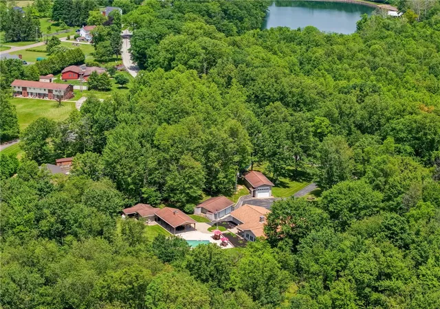 Homes for sale in Unity  Twp, PA | 140 Quarry Road, Unity  Twp, PA 15650 | MLS# 1757857