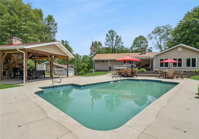 Homes for sale in Unity Twp, PA | 140 Quarry Road, Unity Twp, PA 15650 | MLS# 1757857
