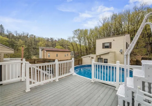 Homes for sale in Troy Hill, PA | 1615 Wicklines Ln, Troy Hill, PA 15212 | MLS# 1757640