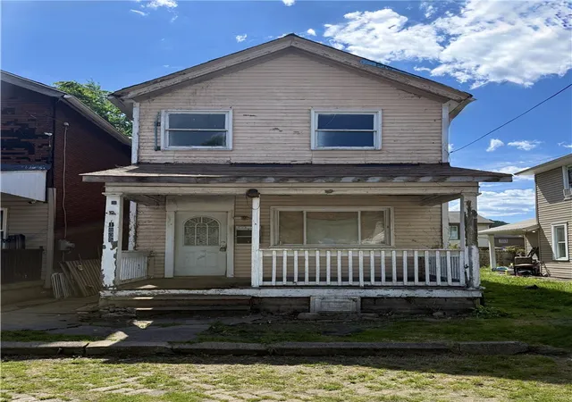 2nd image of 1805 4th Ave, Beaver Falls, PA 15010 | MLS# 1757254