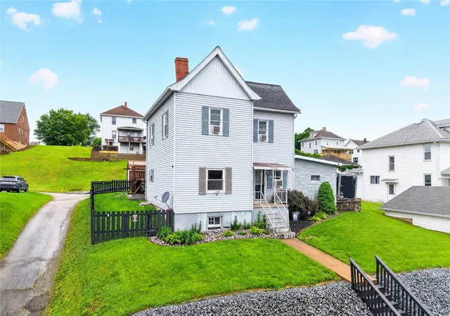 Homes for sale in Mt Pleasant Boro, PA | 118 Center Ave, Mt Pleasant Boro, PA 15666 | MLS# 1757615
