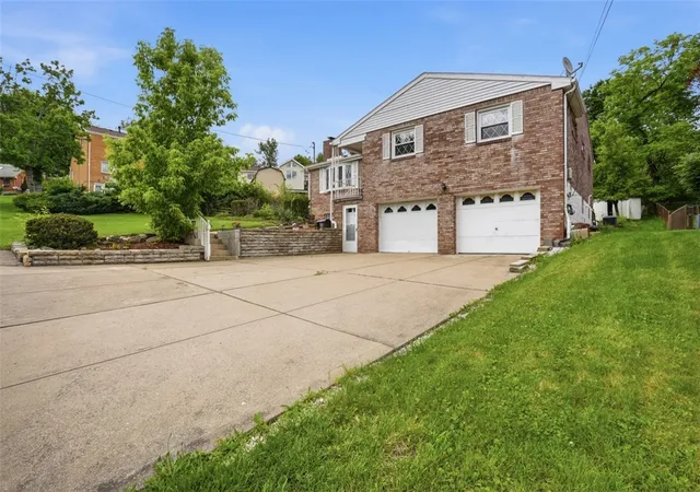 Photo 50 of Single family home for sale at 166 Glenhurst Dr, Verona, PA 15147 | MLS# 1757709 | Listing updated on 2026-07-29