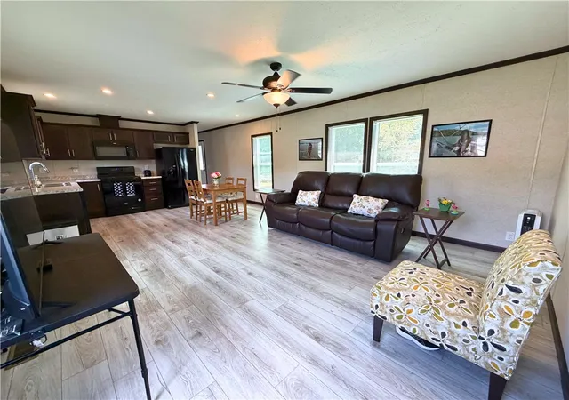 3rd image of 1569 Lee Lane, Grove City Boro, PA 16127 | MLS# 1757766