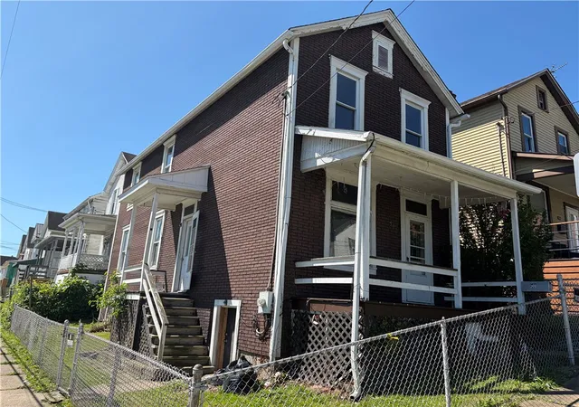 Homes for sale in Charleroi Boro, PA | 501 8th St, Charleroi Boro, PA 15022 | MLS# 1757920
