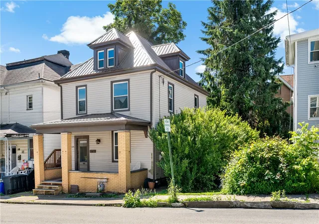 1st image of 228 W 4th St, City Of Greensburg, PA 15601 | MLS# 1757432
