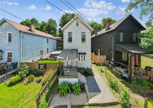 Photo 1 of Single family home for sale at 522 Marie Ave, Pittsburgh, PA 15202 | MLS# 1757893 | Listing updated on 2026-10-06