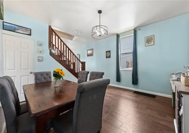 Photo 4 of Single family home for sale at 522 Marie Ave, Pittsburgh, PA 15202 | MLS# 1757893 | Listing updated on 2026-10-06