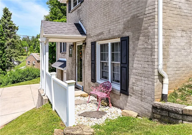 Photo 2 of Single family home for sale at 765 Robbins Sta Rd, Irwin, PA 15642 | MLS# 1757759 | Listing updated on 2026-07-15