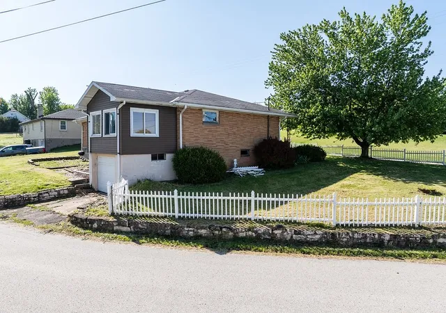 Homes for sale in Mt Pleasant Twp, PA | 2741 Route 982, Mt Pleasant Twp, PA 15666 | MLS# 1758023