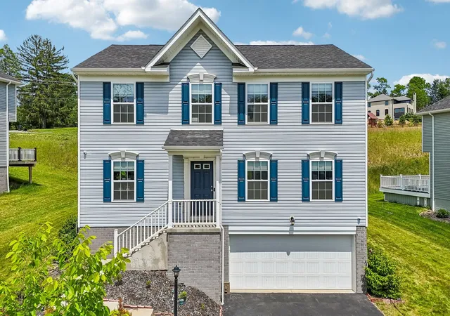 Homes for sale in Franklin Park, PA | 1105 Deerfield Dr, Franklin Park, PA 15143 | MLS# 1758046