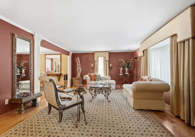 Homes for sale in Ross Twp, PA | 102 Lansdale Ct, Ross Twp, PA 15237 | MLS# 1758085
