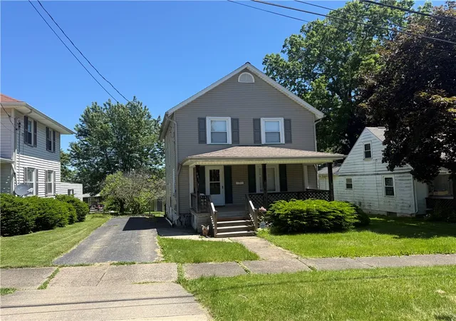 1st image of 465 S State Line Rd, Sharon, PA 16146 | MLS# 1758101