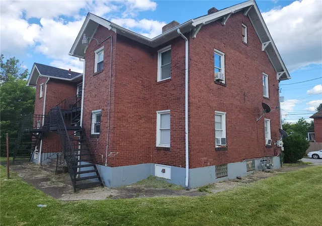 Listing Photo 5 - Condo for sale in building located at 816-822 Crawford Ave, Duquesne, PA 15110