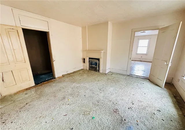 Photo 4 of Single family home for sale at 222 S Jefferson St, Kittanning, PA 16201 | MLS# 1758102 | Listing updated on 2026-07-07