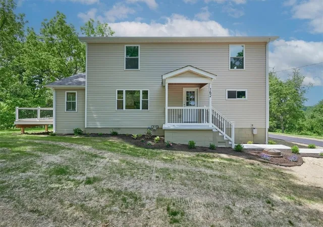 Photo 1 of Single family home for sale at 162 Foxwood Rd, Coraopolis, PA 15108 | MLS# 1757852 | Listing updated on 2026-07-23