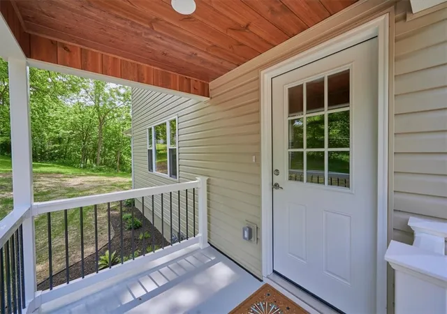 Photo 3 of Single family home for sale at 162 Foxwood Rd, Coraopolis, PA 15108 | MLS# 1757852 | Listing updated on 2026-07-23