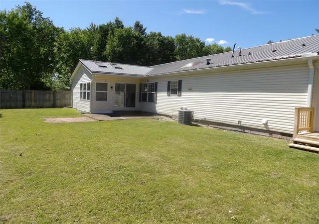 15th image of 1040 Marshall St, Conneaut Lake, PA 16316 | MLS# 1758114