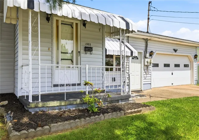 Photo 3 of Single family home for sale at 1003 Hazel St, New Castle, PA 16101 | MLS# 1757458 | Listing updated on 2026-06-23